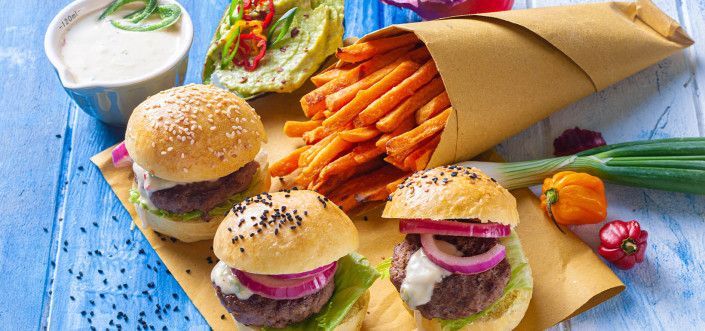 Miniburgerid friikartulitega bataatidest