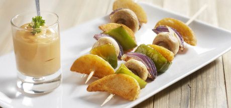 Šiškebab Pati Parts kartulilõikudest piparmündikastmega